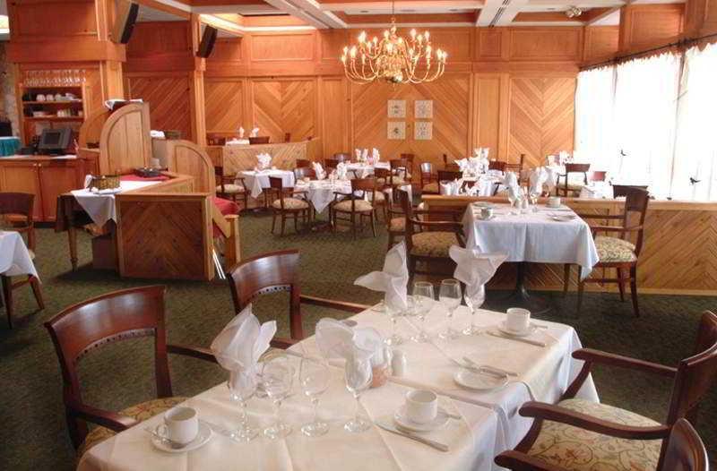 Pinestone Resort, Conference Centre, Spa & Golf Course Haliburton Restaurant billede